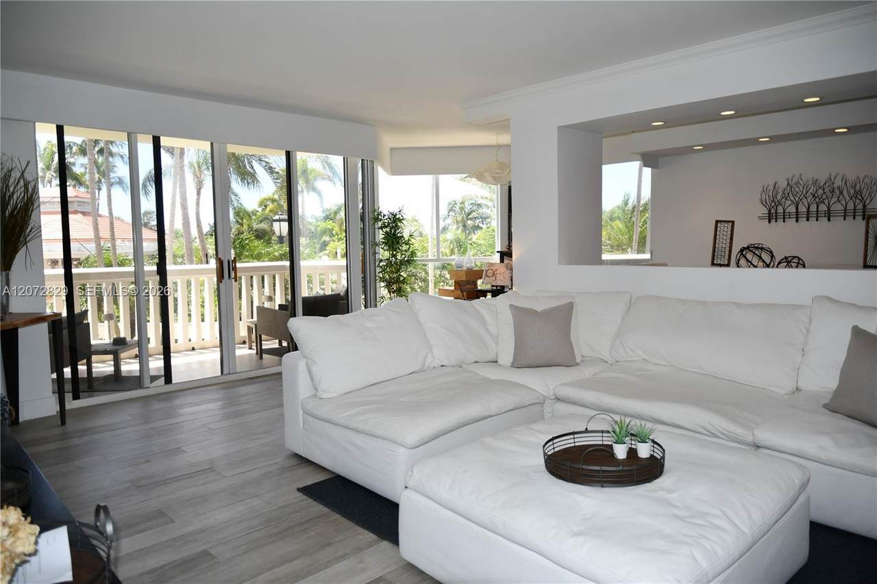 1000 Island Blvd - Photo 1