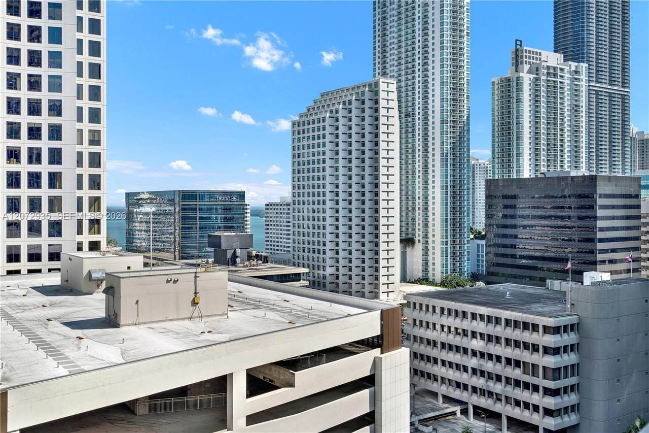 https://bt-photos.global.ssl.fastly.net/miami/1280_boomver_1_A12072935-2.jpg
