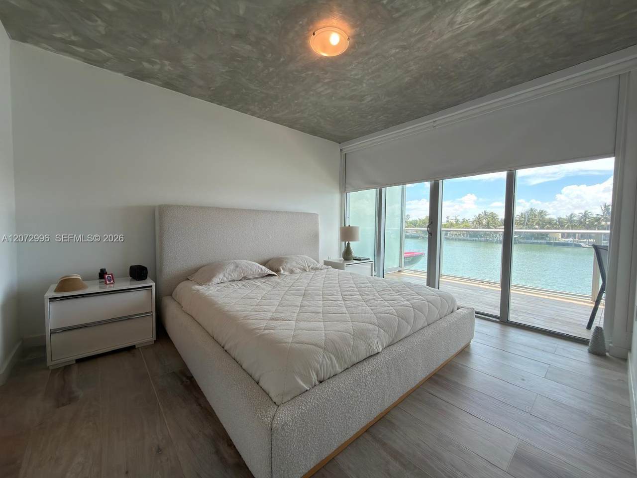 6620 Indian Creek Dr - Photo 1