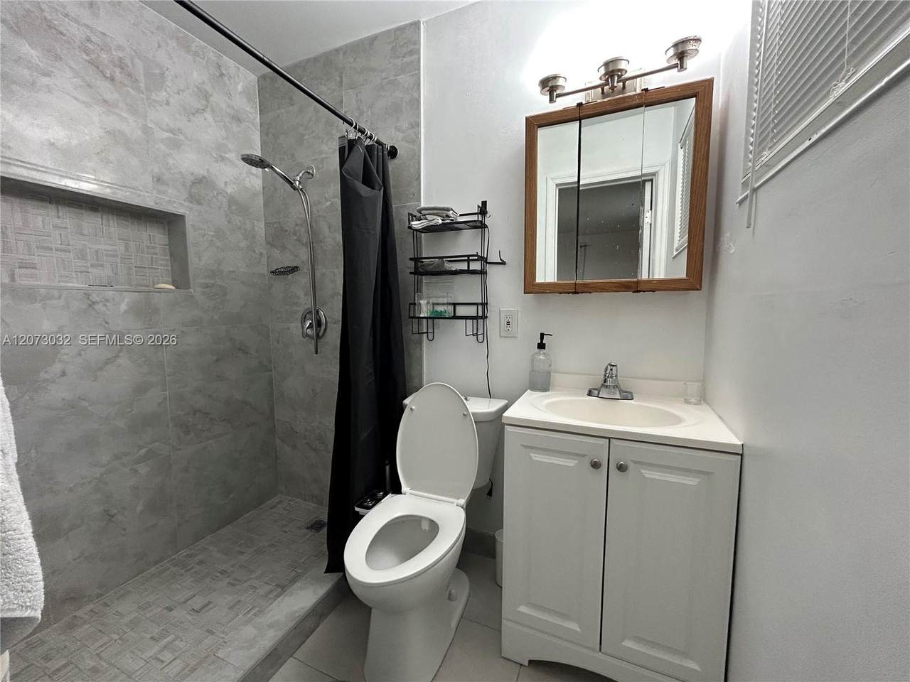 https://bt-photos.global.ssl.fastly.net/miami/1280_boomver_1_A12073032-2.jpg