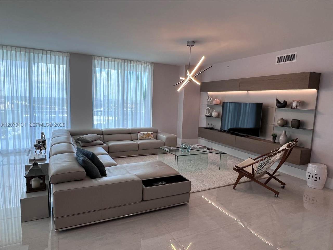 https://bt-photos.global.ssl.fastly.net/miami/1280_boomver_1_A12073131-2.jpg