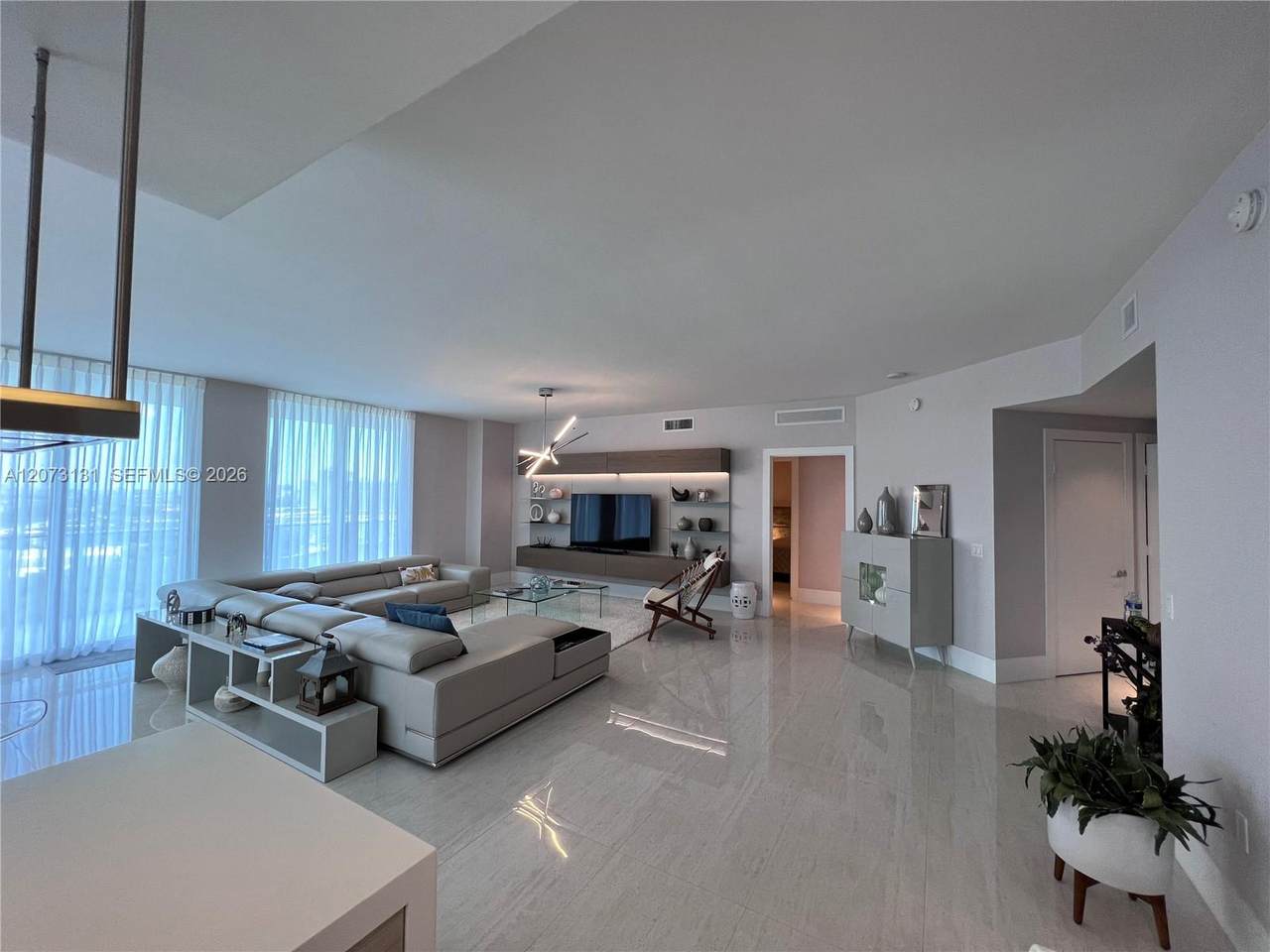 https://bt-photos.global.ssl.fastly.net/miami/1280_boomver_1_A12073131-2.jpg