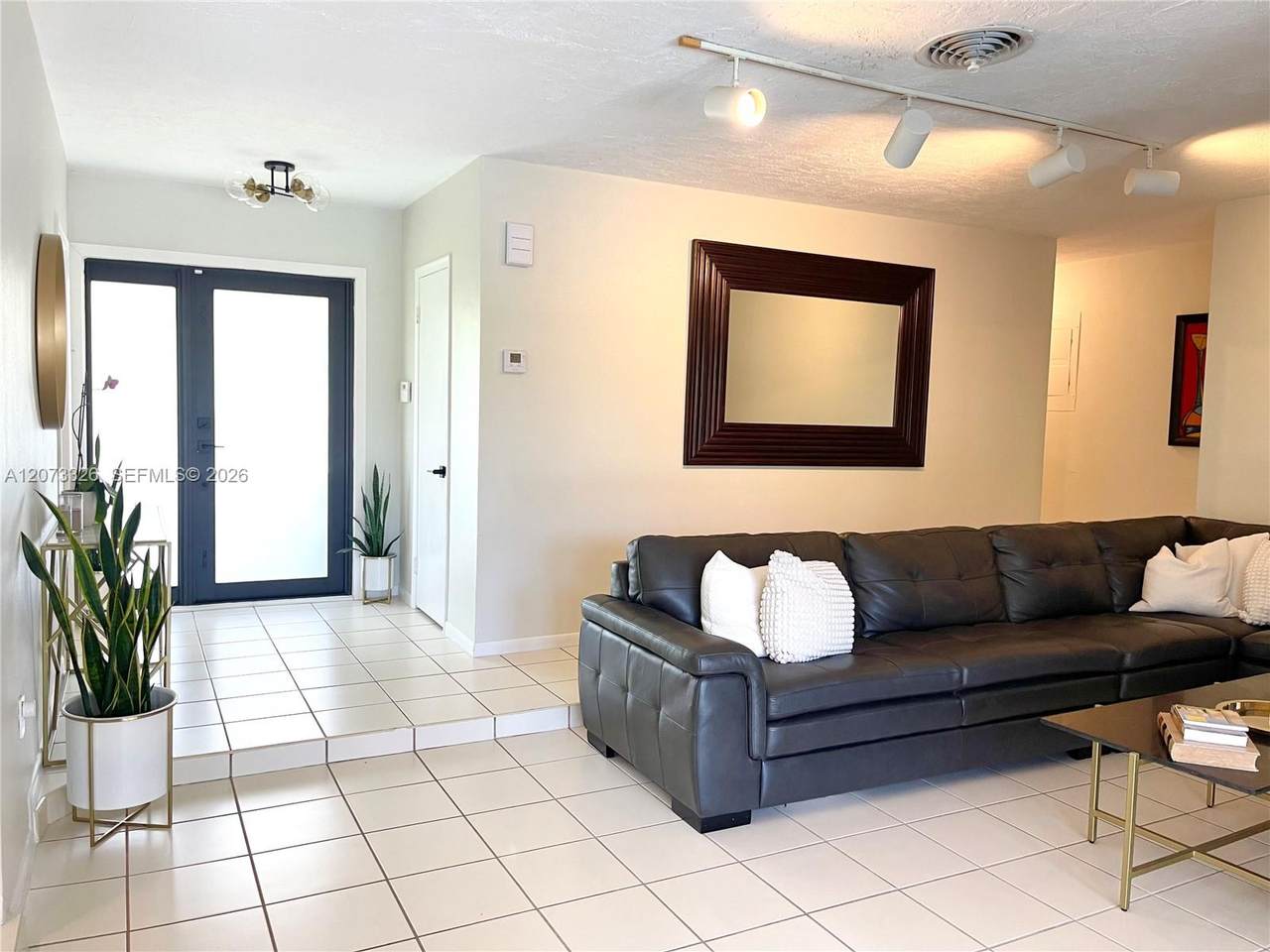 https://bt-photos.global.ssl.fastly.net/miami/1280_boomver_1_A12073326-2.jpg