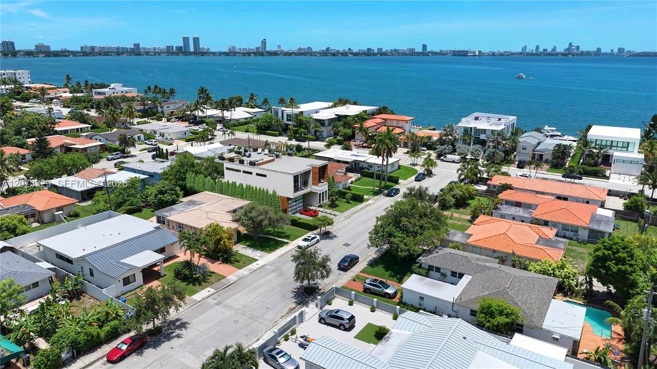 https://bt-photos.global.ssl.fastly.net/miami/orig_boomver_1_A12073329-2.jpg