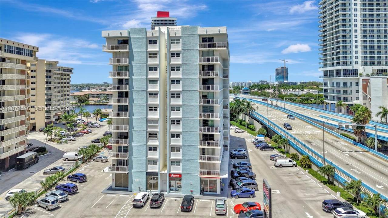 1801 Ocean Dr - Photo 1