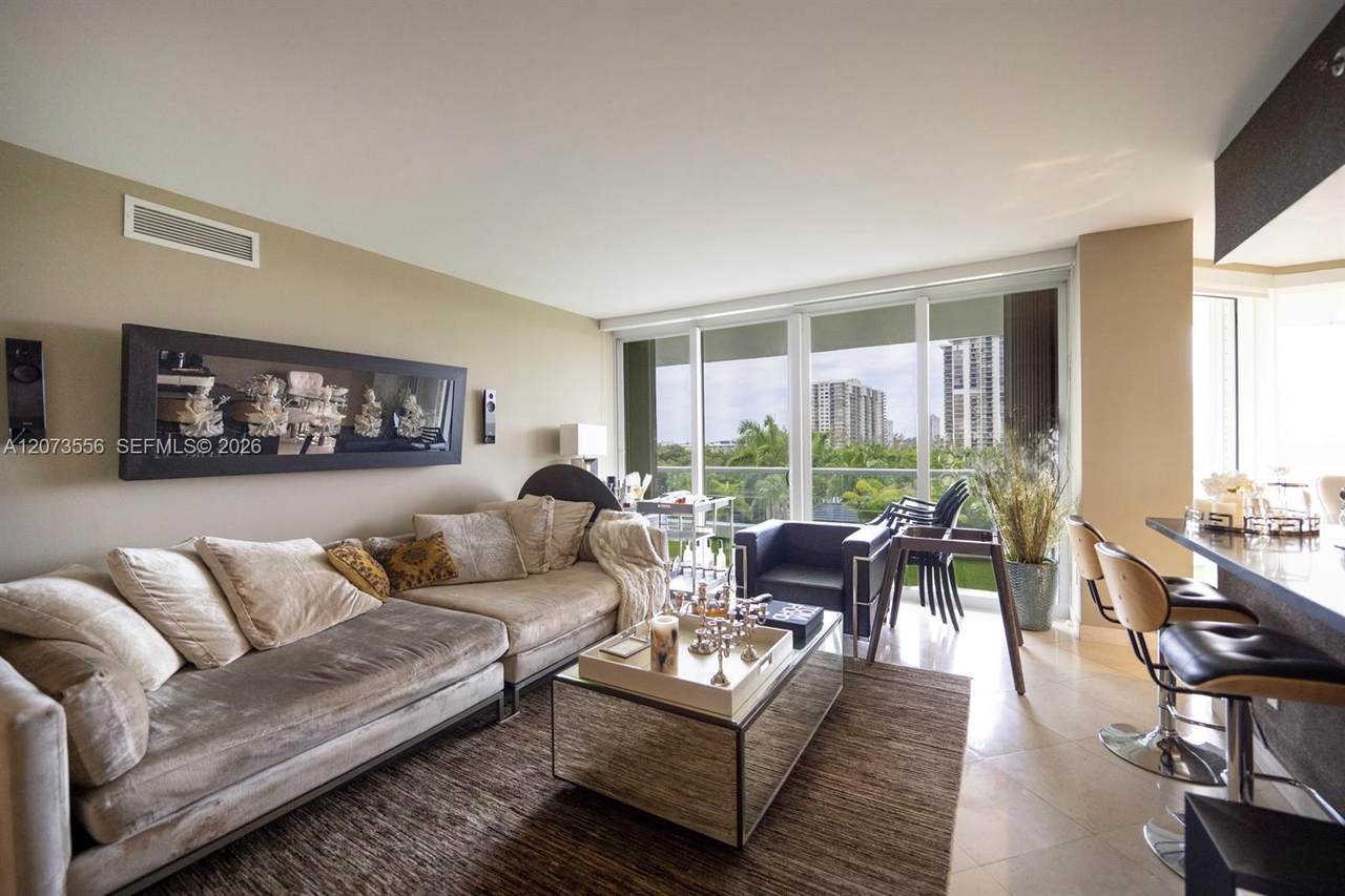 7000 Island Blvd - Photo 1