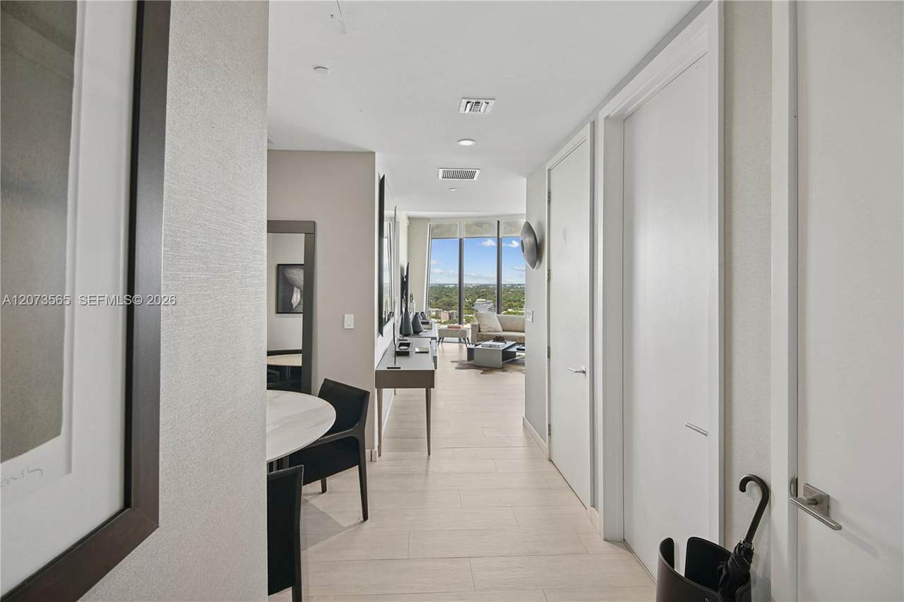 2831 Bayshore Dr - Photo 1
