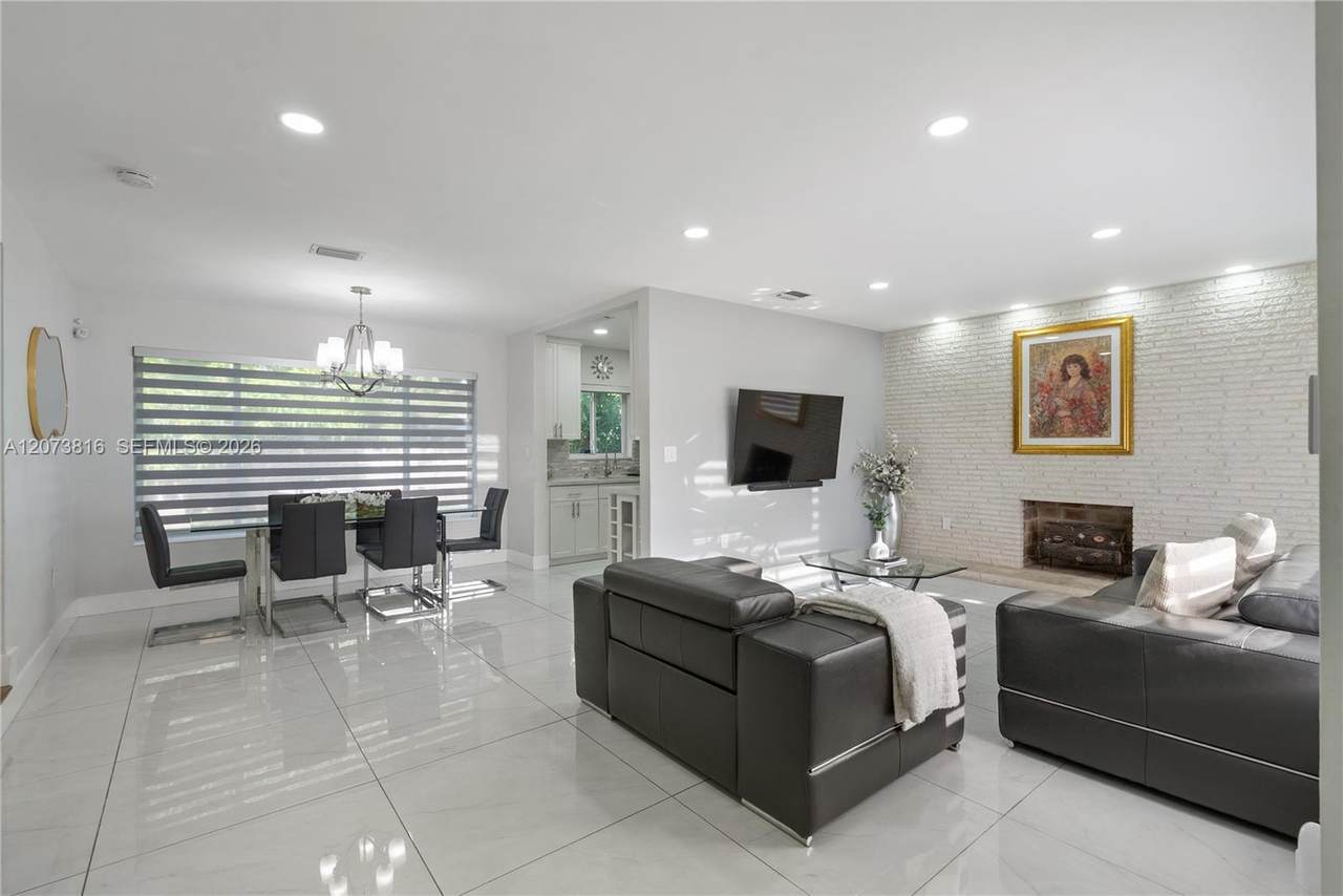 https://bt-photos.global.ssl.fastly.net/miami/1280_boomver_1_A12073816-2.jpg
