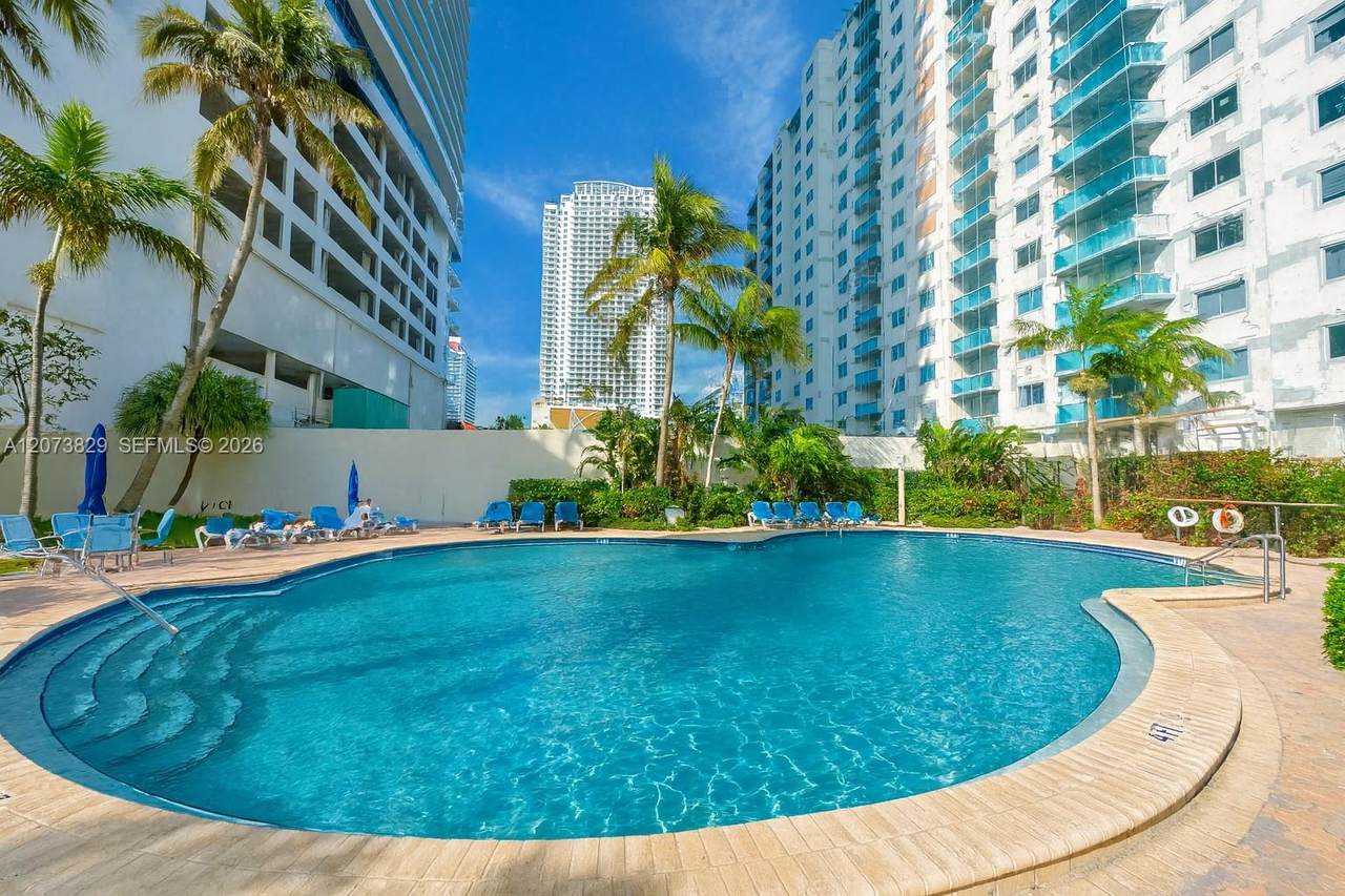 4001 Ocean Dr - Photo 1