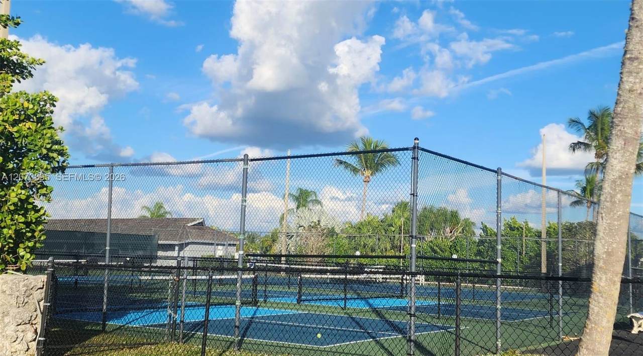 https://bt-photos.global.ssl.fastly.net/miami/1280_boomver_1_A12073895-2.jpg