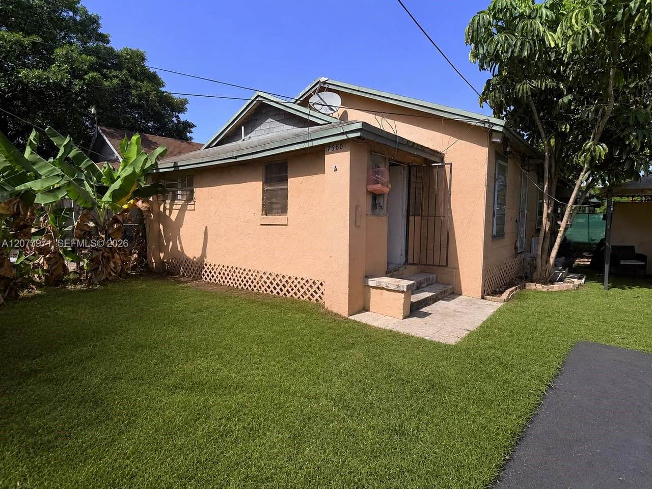7560 Miami Ct - Photo 1