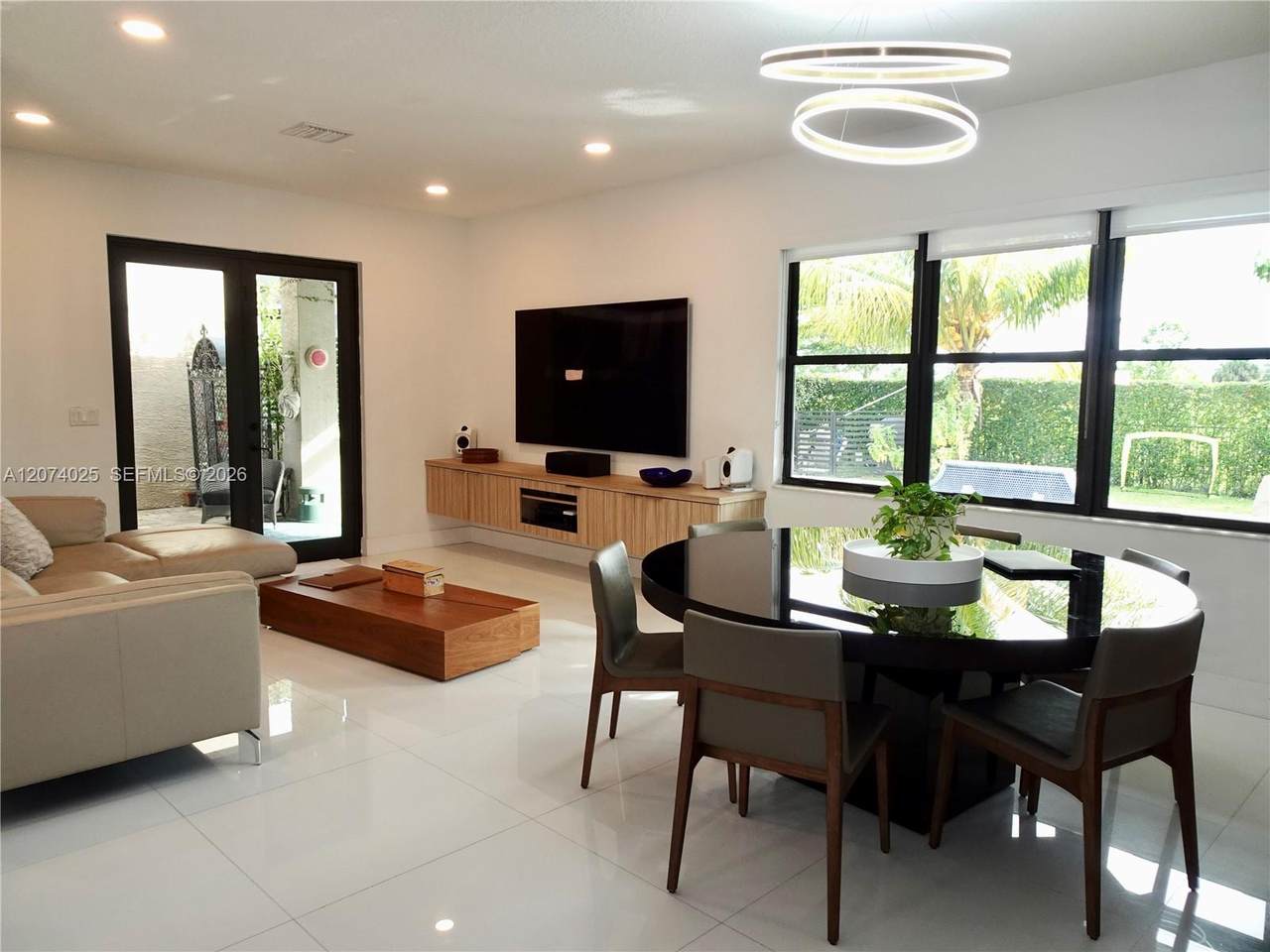 https://bt-photos.global.ssl.fastly.net/miami/1280_boomver_1_A12074025-2.jpg