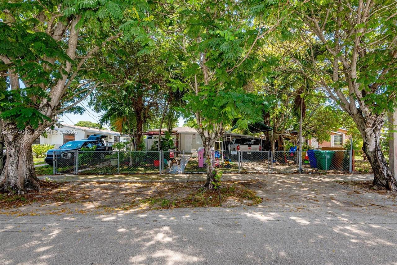 229-230 48th Ct - Photo 1