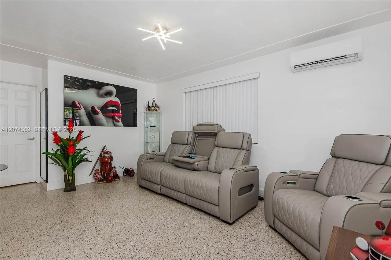 https://bt-photos.global.ssl.fastly.net/miami/1280_boomver_1_A12074053-2.jpg