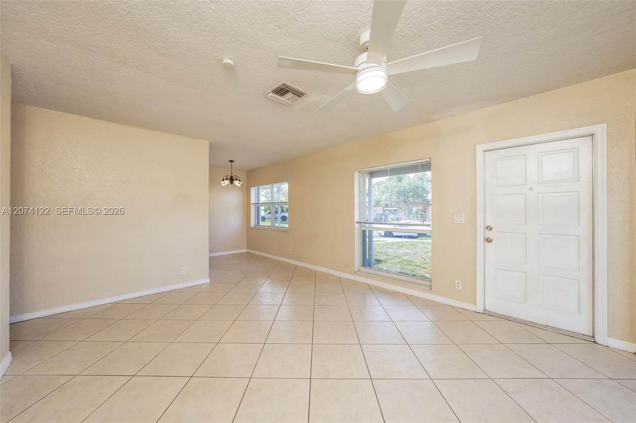https://bt-photos.global.ssl.fastly.net/miami/1280_boomver_1_A12074122-2.jpg