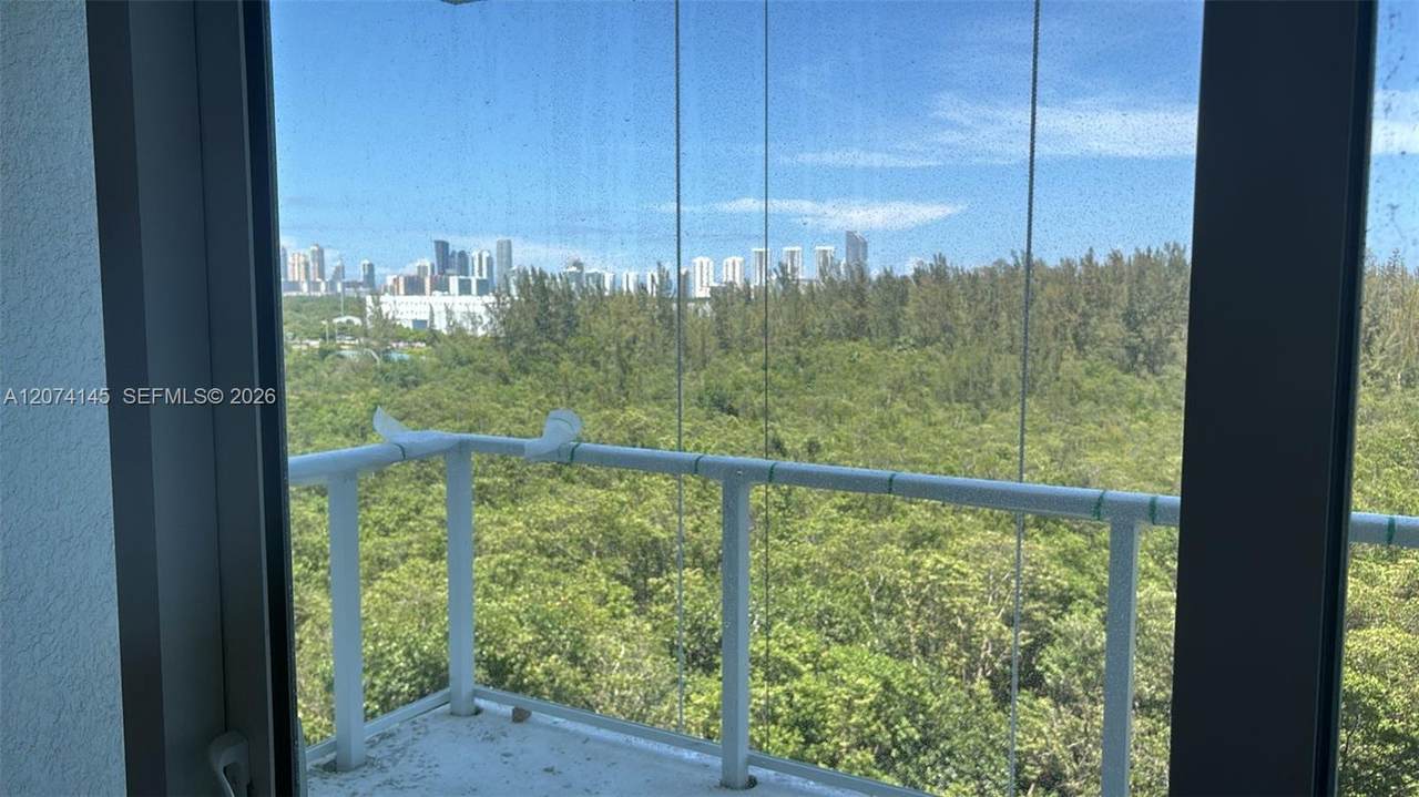 https://bt-photos.global.ssl.fastly.net/miami/1280_boomver_1_A12074145-2.jpg