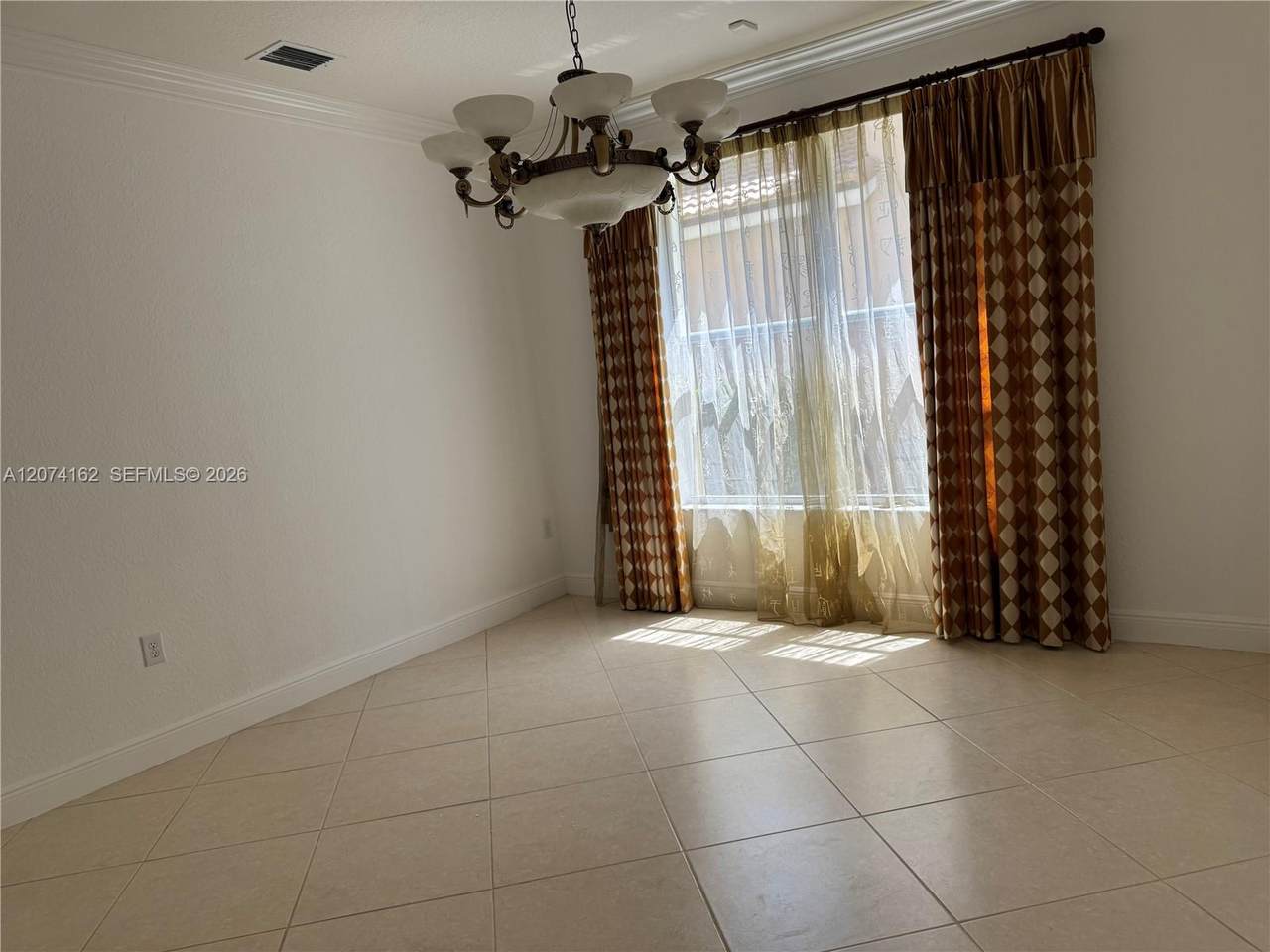 https://bt-photos.global.ssl.fastly.net/miami/1280_boomver_1_A12074162-2.jpg