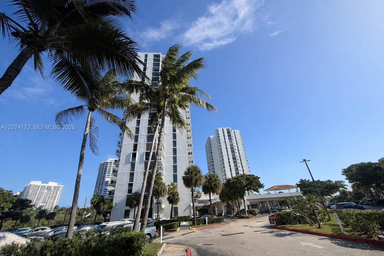 https://bt-photos.global.ssl.fastly.net/miami/1280_boomver_1_A12074172-2.jpg