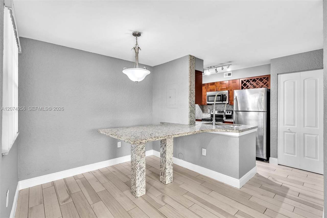 2803 Oakland Forest Dr - Photo 1