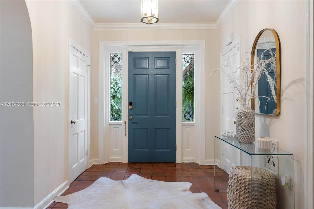 https://bt-photos.global.ssl.fastly.net/miami/1280_boomver_1_A12074280-2.jpg