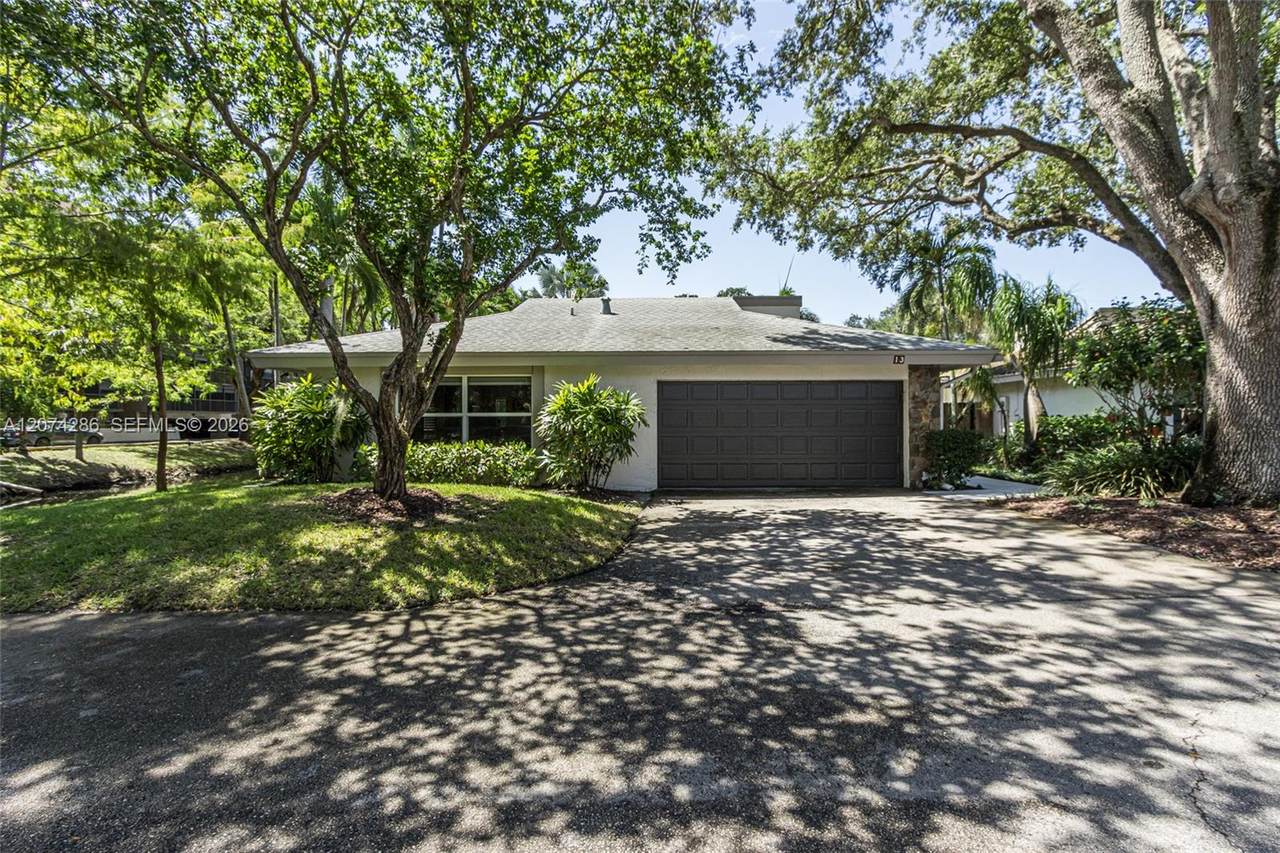 13 Dogwood Rd - Photo 1