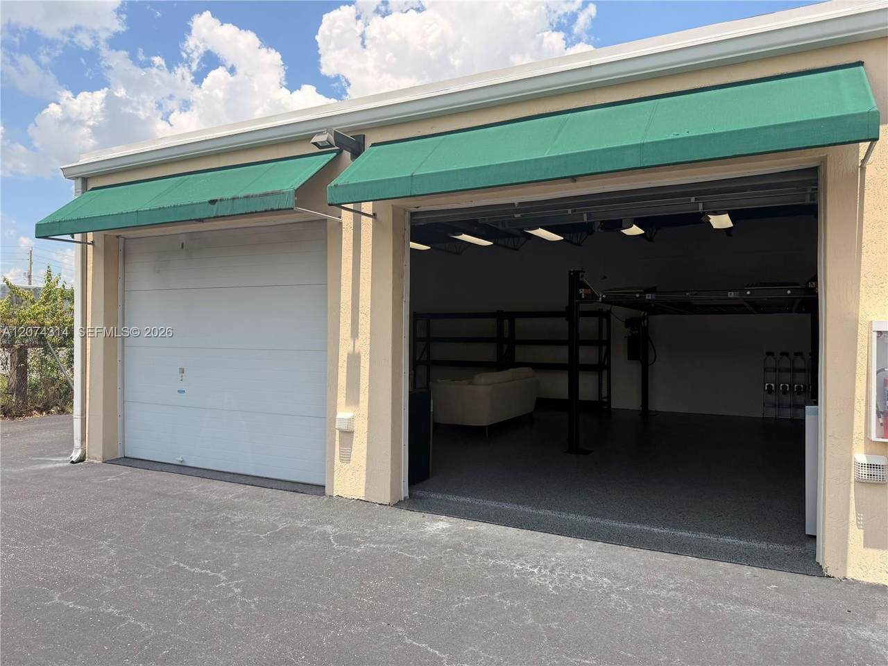 4233 12th Ter - Photo 1
