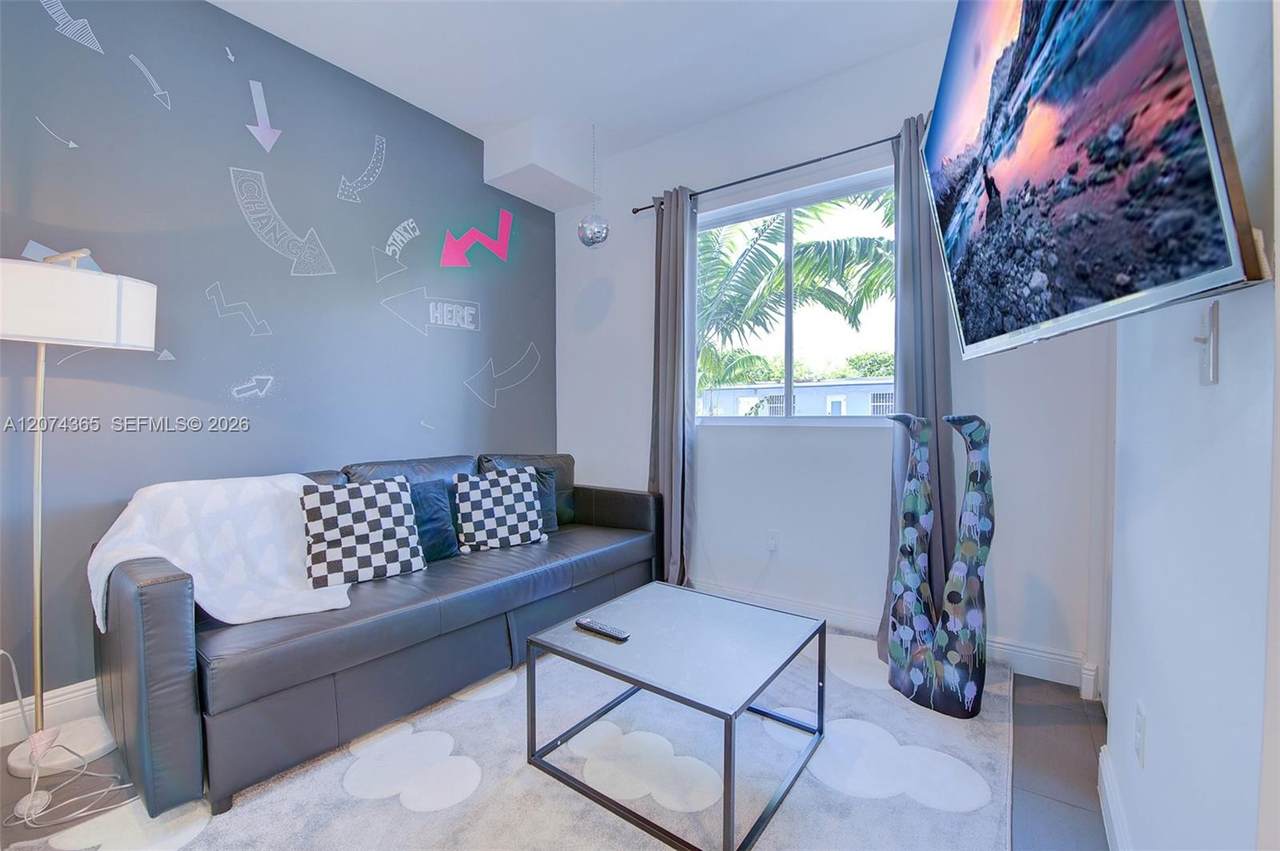https://bt-photos.global.ssl.fastly.net/miami/1280_boomver_1_A12074365-2.jpg