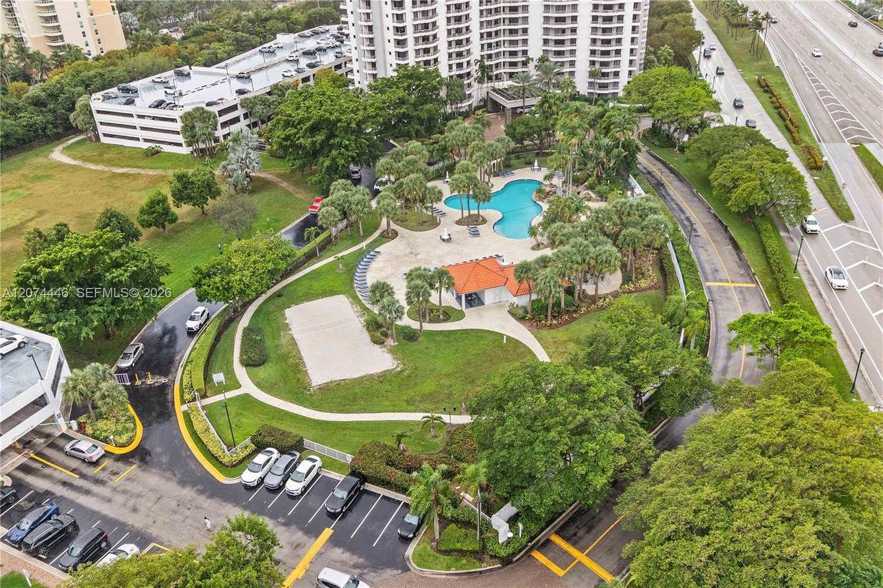 https://bt-photos.global.ssl.fastly.net/miami/1280_boomver_1_A12074446-2.jpg
