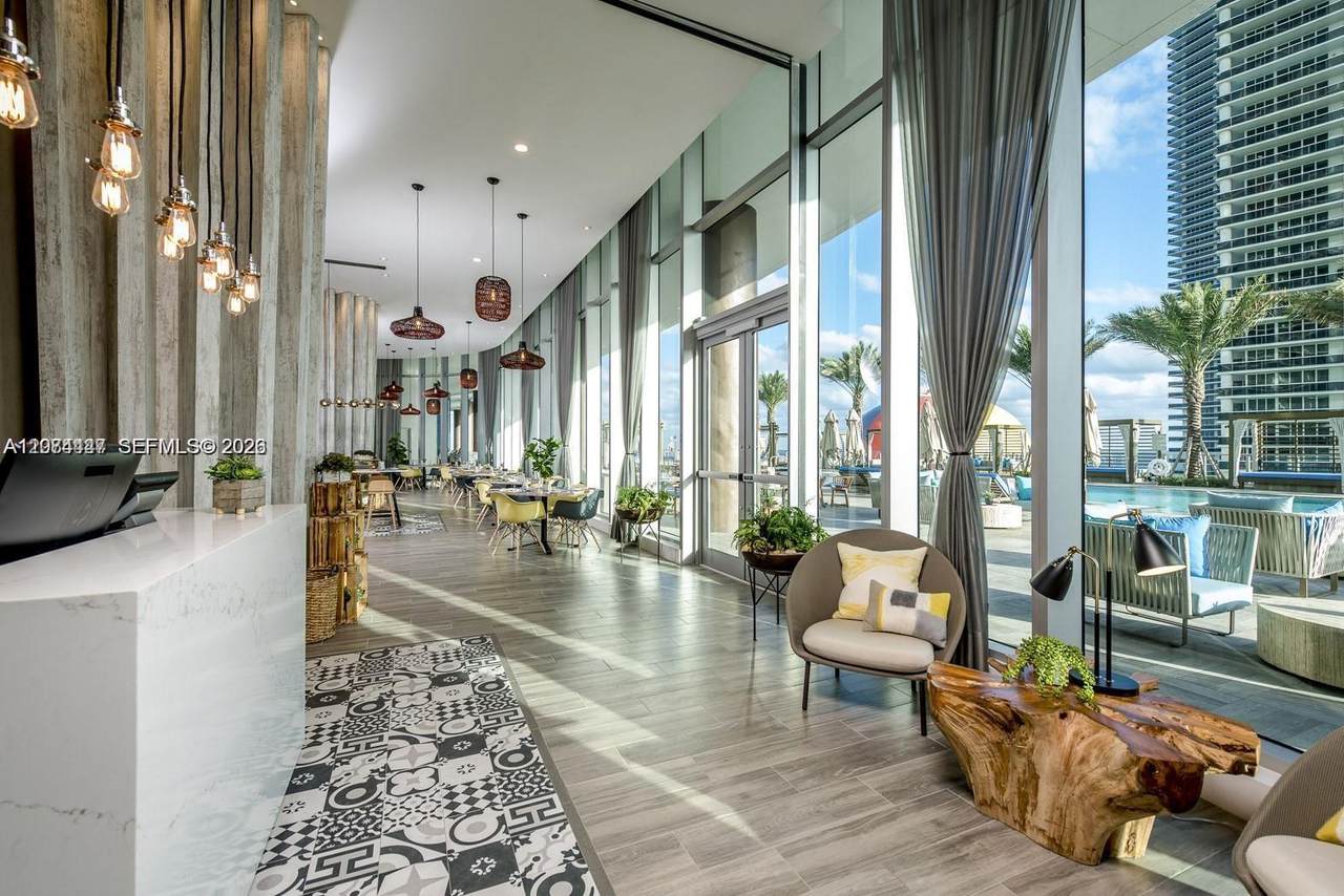 https://bt-photos.global.ssl.fastly.net/miami/1280_boomver_1_A12074447-2.jpg