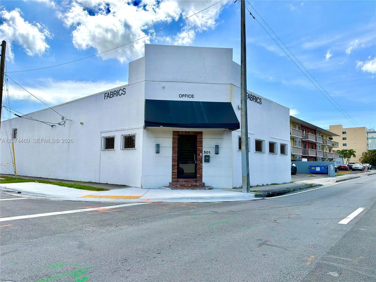 501 37th Ave - Photo 1