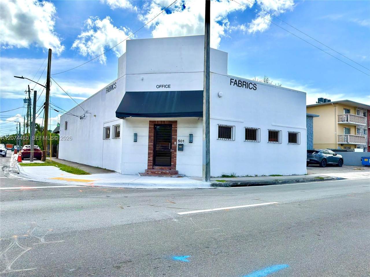 https://bt-photos.global.ssl.fastly.net/miami/1280_boomver_1_A12074460-2.jpg