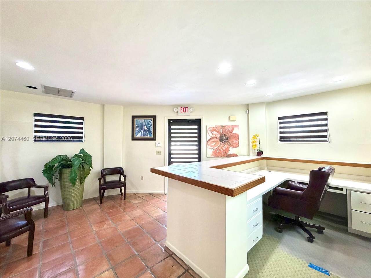 https://bt-photos.global.ssl.fastly.net/miami/1280_boomver_1_A12074460-2.jpg