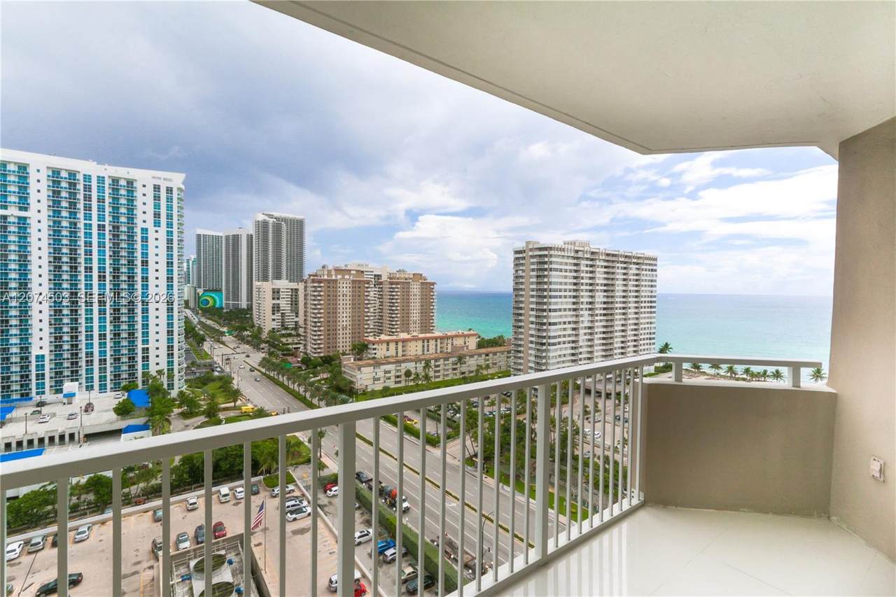 1985 Ocean Dr - Photo 1