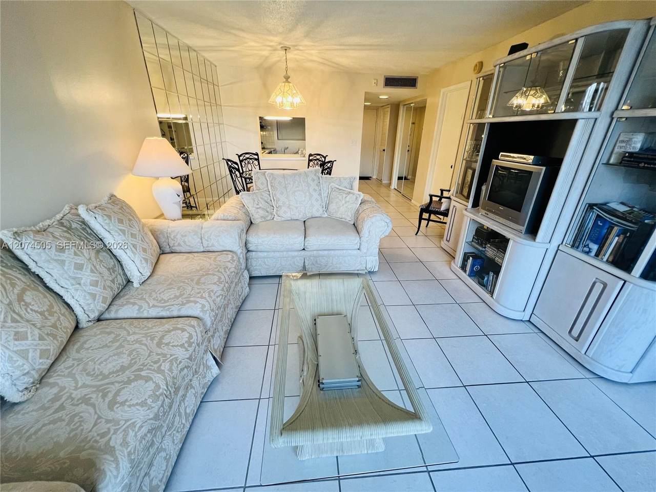 https://bt-photos.global.ssl.fastly.net/miami/1280_boomver_1_A12074505-2.jpg