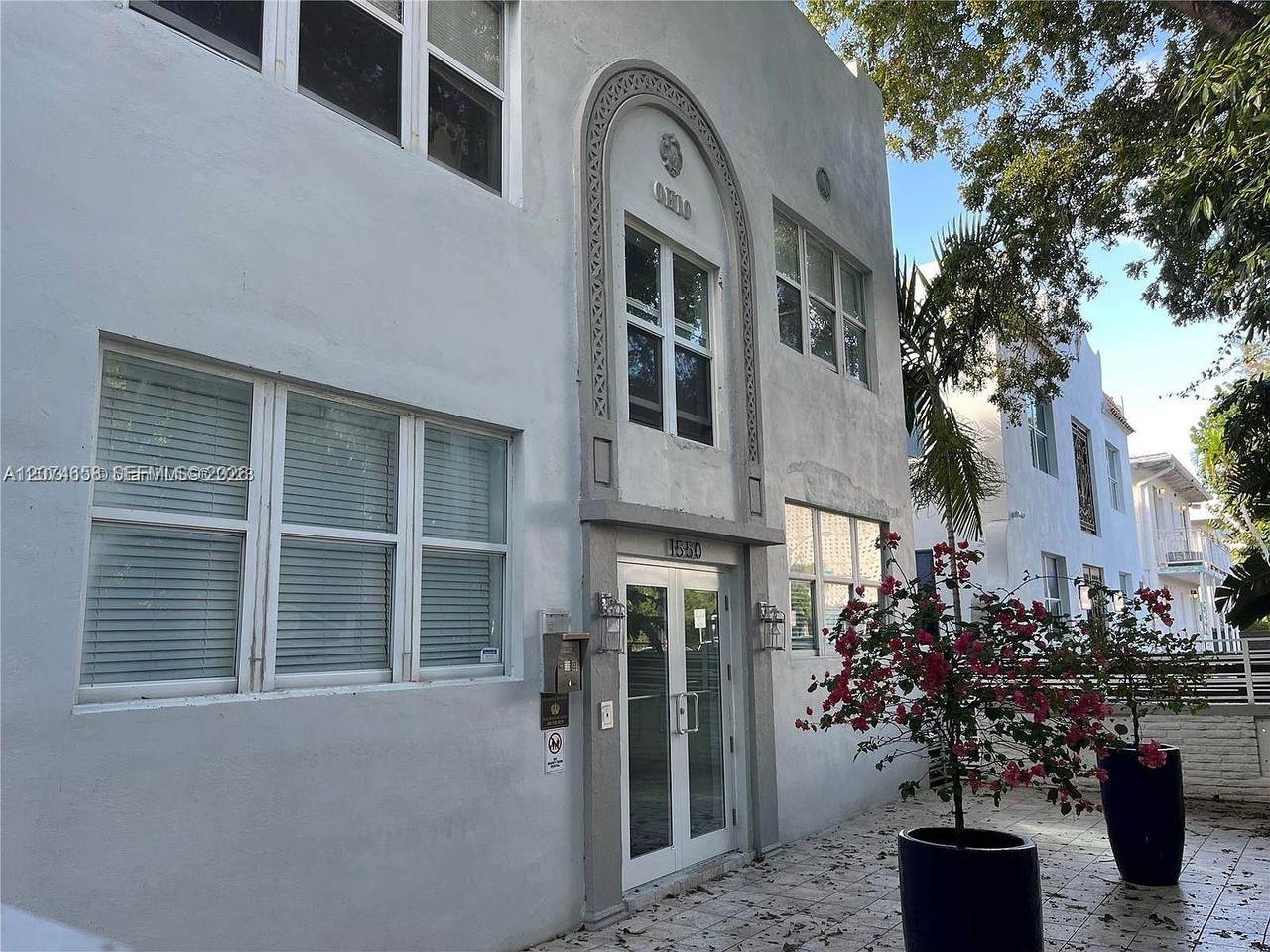 1550 Drexel Ave - Photo 1