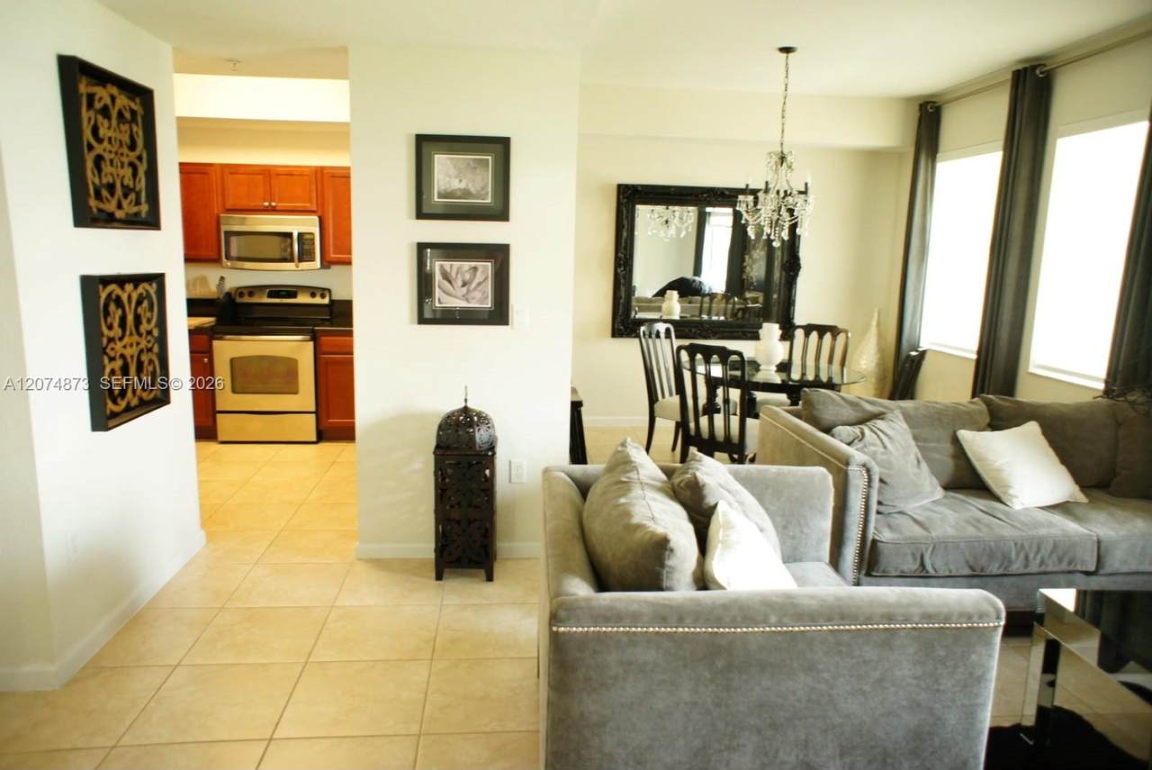 https://bt-photos.global.ssl.fastly.net/miami/1280_boomver_1_A12074873-2.jpg