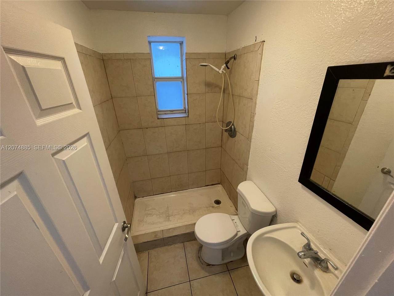 https://bt-photos.global.ssl.fastly.net/miami/1280_boomver_1_A12074885-2.jpg