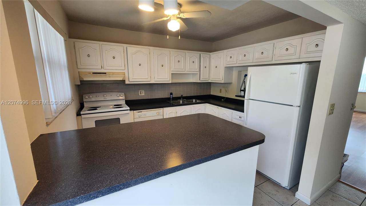 6550 Royal Palm Blvd - Photo 1