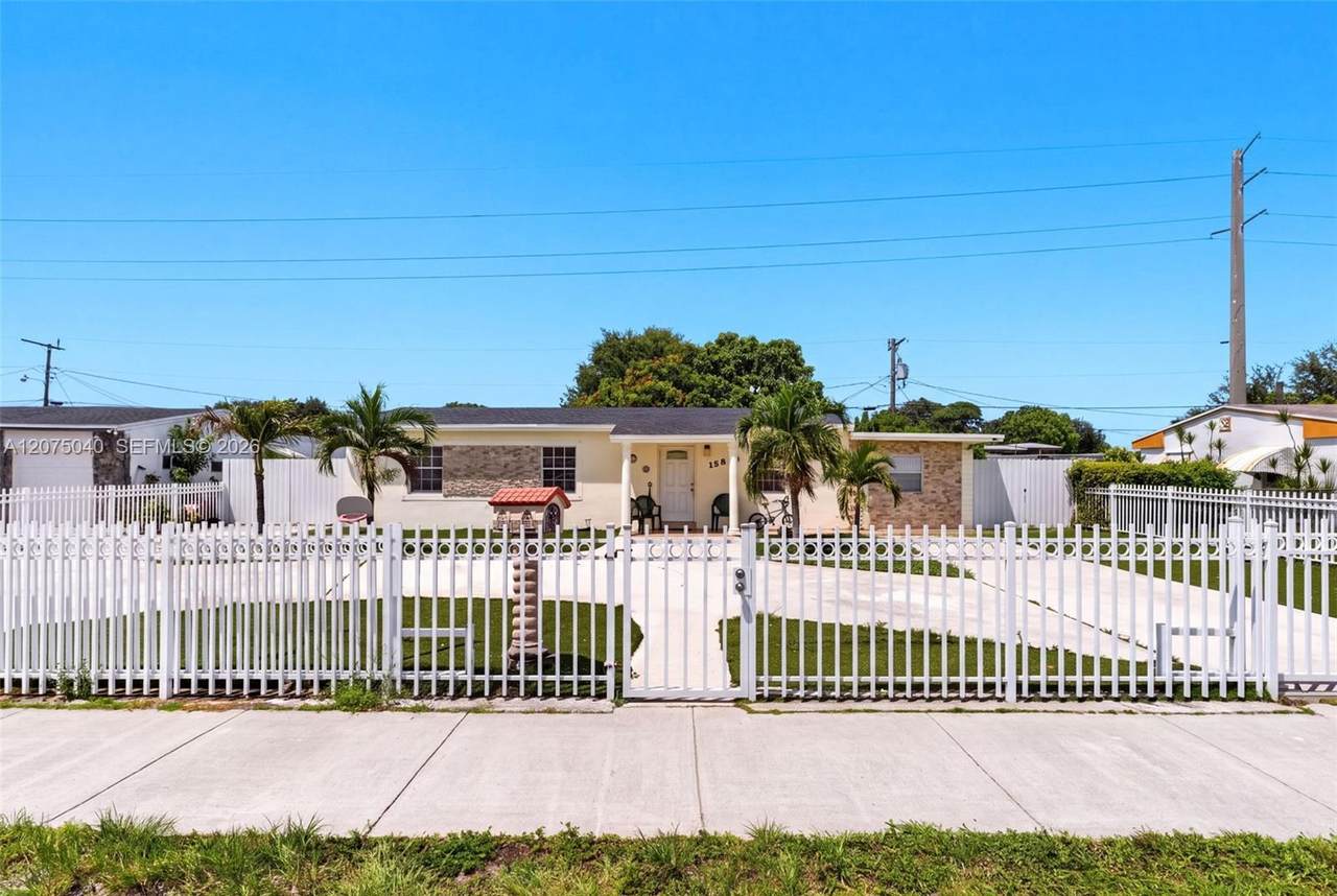 15850 18th Pl - Photo 1