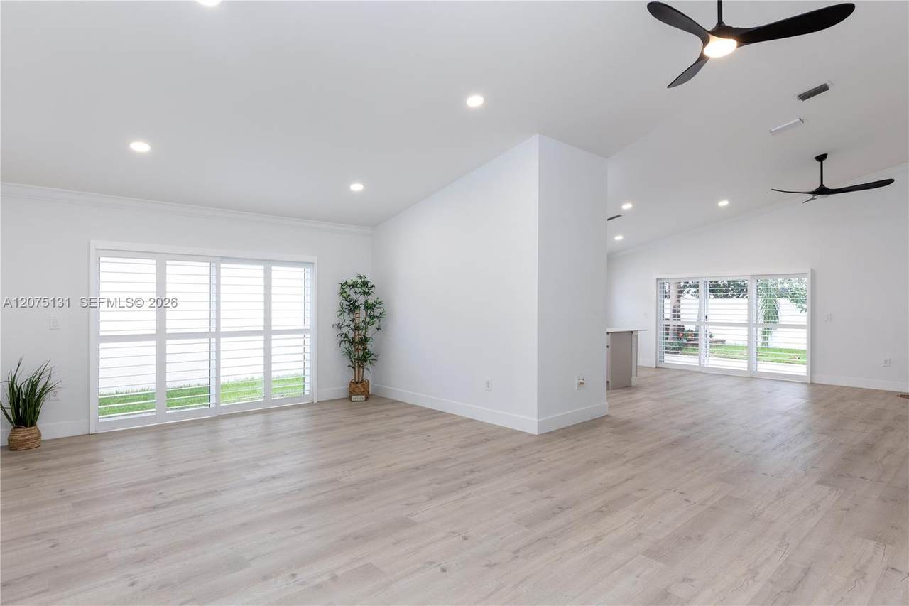 46 Gables Blvd - Photo 1