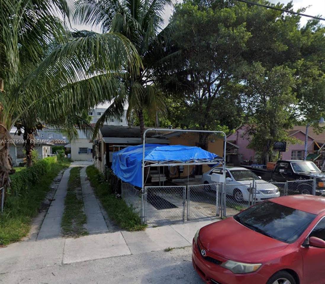 2283 35th St - Photo 1