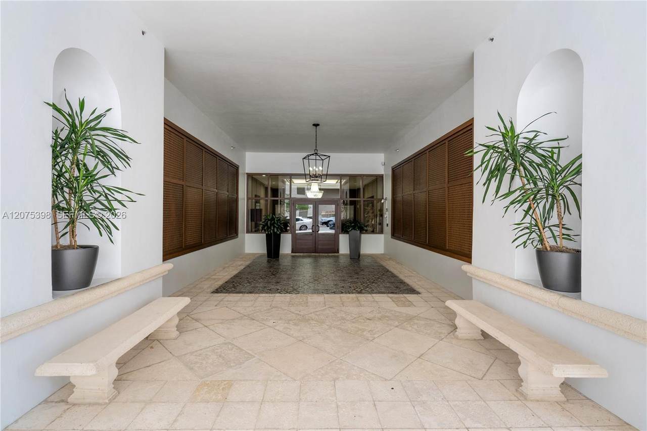 https://bt-photos.global.ssl.fastly.net/miami/1280_boomver_1_A12075398-2.jpg