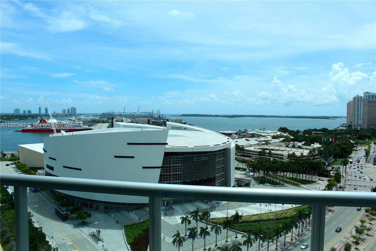 888 Biscayne Blvd - Photo 1