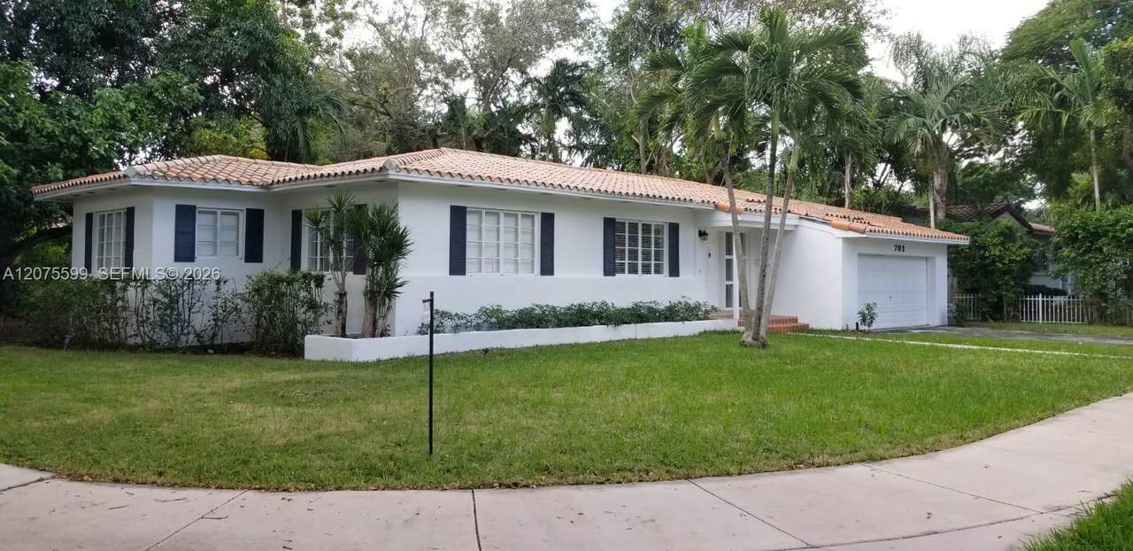 702 Tibidabo Ave - Photo 1