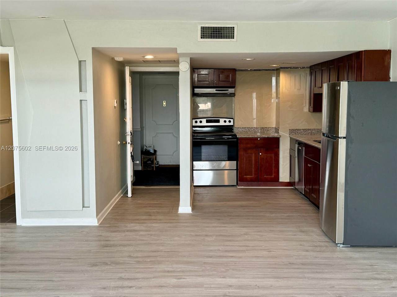 https://bt-photos.global.ssl.fastly.net/miami/1280_boomver_1_A12075602-2.jpg