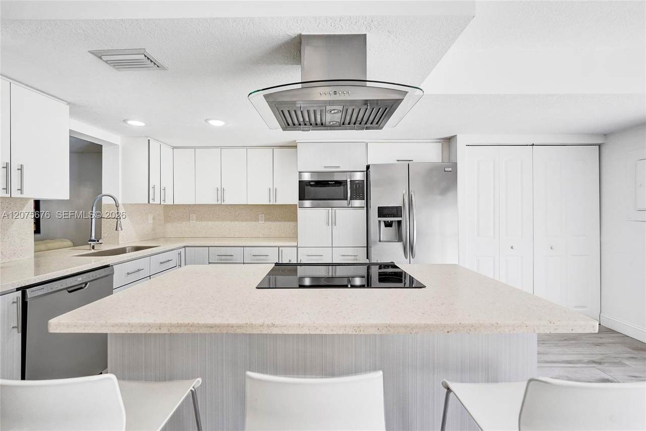 2716 8th St - Photo 1