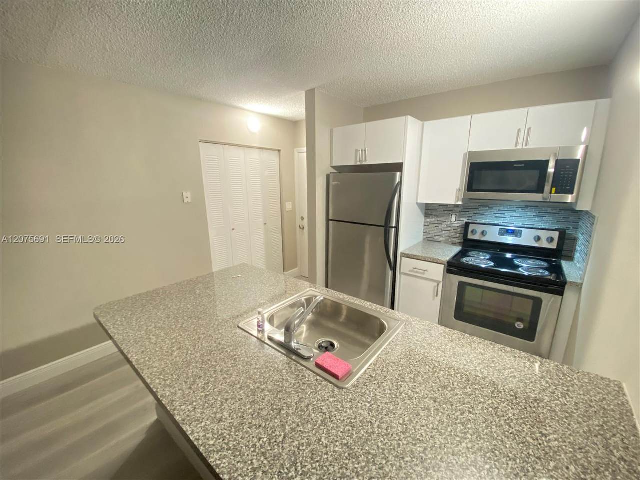 https://bt-photos.global.ssl.fastly.net/miami/1280_boomver_1_A12075691-2.jpg