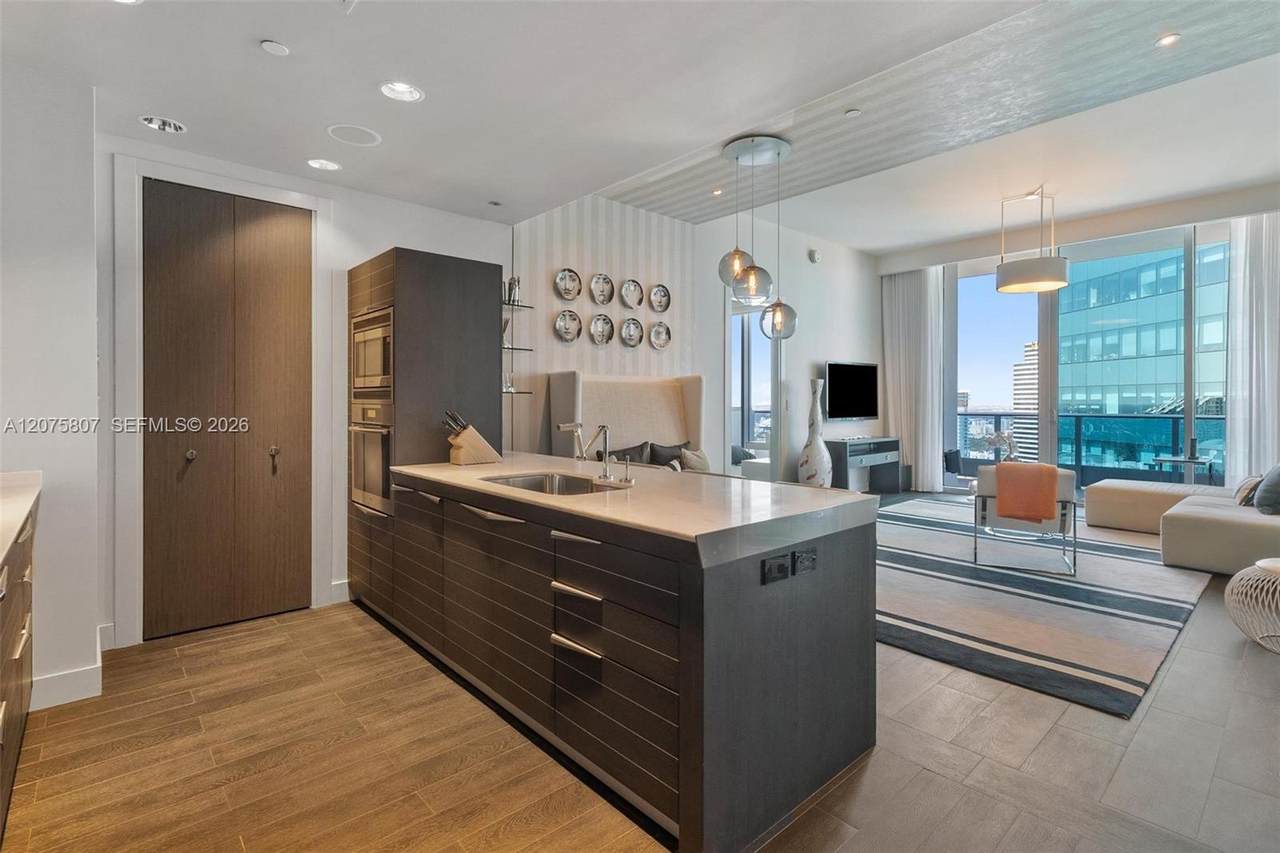 200 Biscayne Boulevard Way - Photo 1