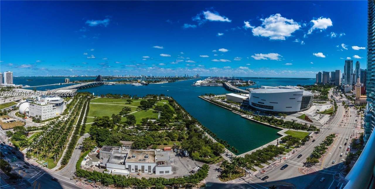 900 Biscayne Blvd - Photo 1