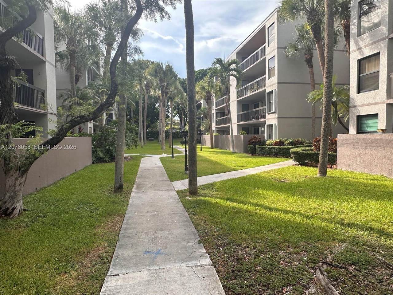 https://bt-photos.global.ssl.fastly.net/miami/1280_boomver_1_A12076058-2.jpg